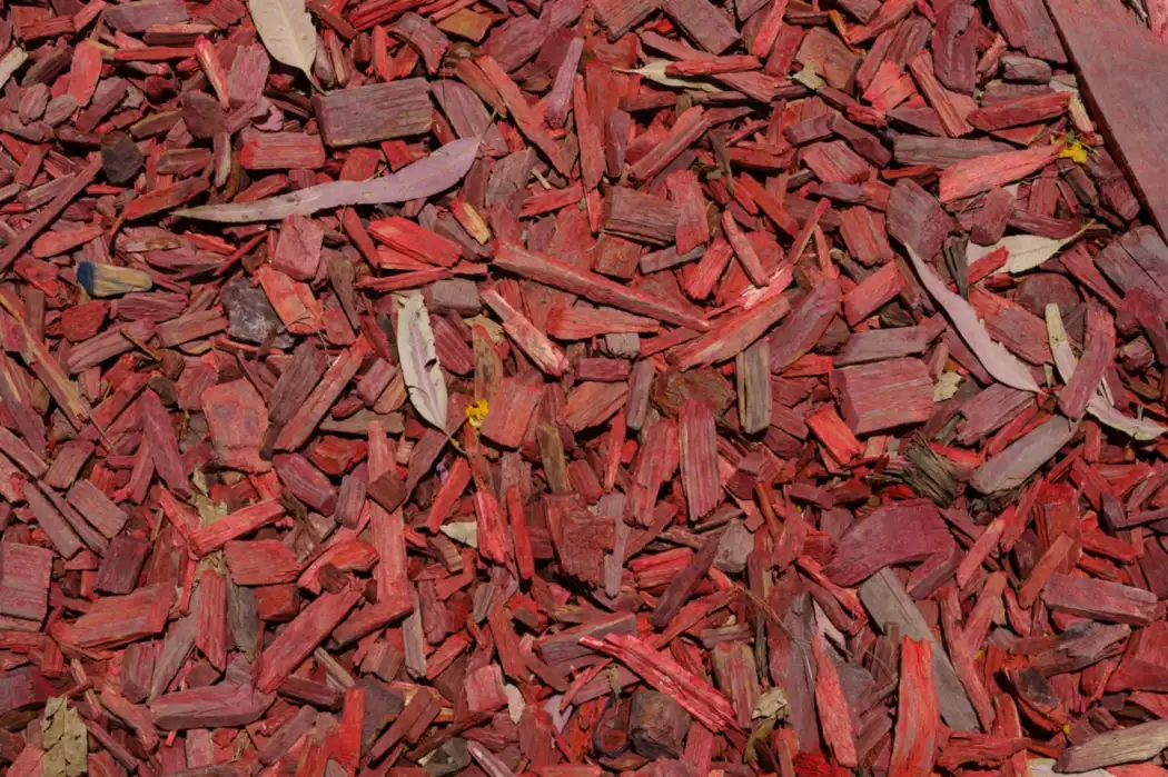 Red wood chips spread