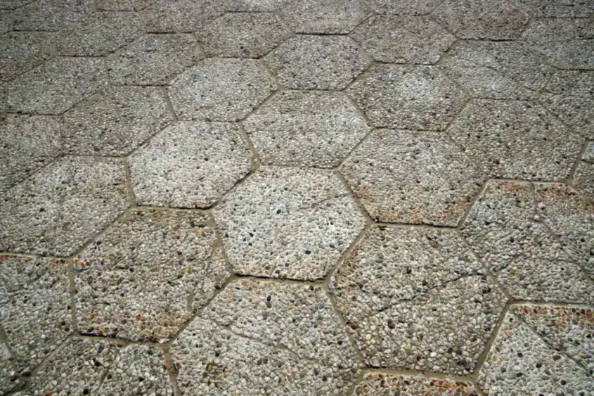 Hexagonal stone paving